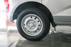 五菱 荣光 2022款 S基本型 7座 76马力 1.2L面包车(国六)