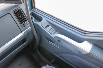 �������� ����H7�ؿ� 600���� 6X4 AMT�Զ���ǣ����(����)(Һ��)(LZ4252H7DC1)ͼƬ