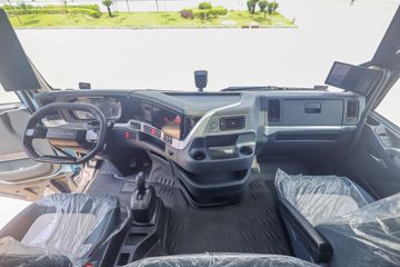 �������� ����H7�ؿ� 600���� 6X4 AMT�Զ���ǣ����(����)(Һ��)(LZ4252H7DC1)ͼƬ