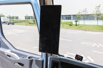 �������� ����H7�ؿ� 600���� 6X4 AMT�Զ���ǣ����(����)(Һ��)(LZ4252H7DC1)ͼƬ