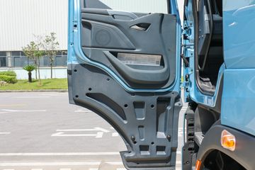 �������� ����H7�ؿ� 600���� 6X4 AMT�Զ���ǣ����(����)(Һ��)(LZ4252H7DC1)ͼƬ