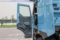 东风柳汽 乘龙H7重卡 600马力 6X4 AMT自动挡牵引车(伊顿)(液缓)(LZ4252H7DC1)