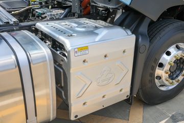 �������� ����H7�ؿ� 600���� 6X4 AMT�Զ���ǣ����(����)(Һ��)(LZ4252H7DC1)ͼƬ