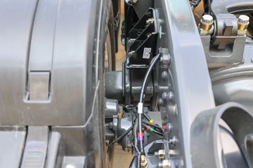 �������� ����H7�ؿ� 600���� 6X4 AMT�Զ���ǣ����(����)(Һ��)(LZ4252H7DC1)ͼƬ