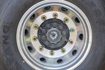 �������� ����H7�ؿ� 600���� 6X4 AMT�Զ���ǣ����(����)(Һ��)(LZ4252H7DC1)ͼƬ