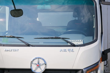 ���� ���� 4.5T 4.12�׵��Ŵ��綯��ʽ�Ῠ81.14kWhͼƬ