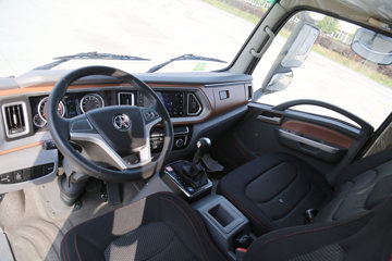 ���� ���� 4.5T 4.12�׵��Ŵ��綯��ʽ�Ῠ81.14kWhͼƬ