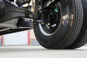 ���� ���� 4.5T 4.12�׵��Ŵ��綯��ʽ�Ῠ81.14kWhͼƬ