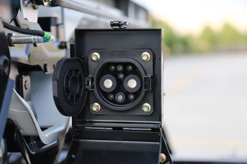 ���� ���� 4.5T 4.12�׵��Ŵ��綯��ʽ�Ῠ81.14kWhͼƬ