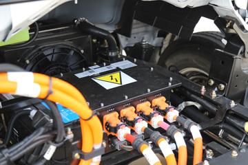 ���� ���� 4.5T 4.12�׵��Ŵ��綯��ʽ�Ῠ81.14kWhͼƬ