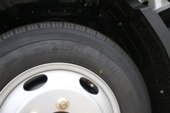 福田 奥铃M卡 132马力 4.17米单排厢式小卡(气刹)(BJ5044XXY9JBA-AB1)