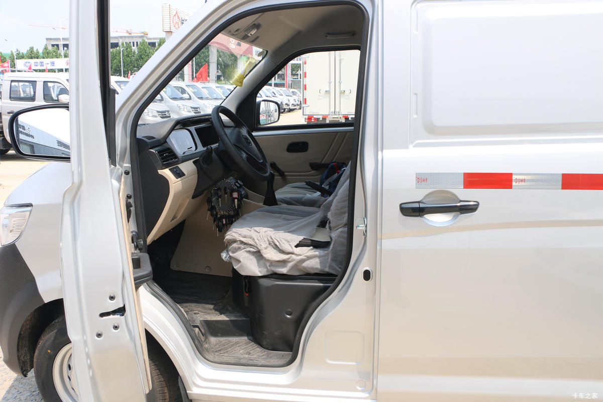 Խ ԽV3 2022 ׼ 107 1.5L 2 ջ()ʻ