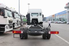 中国重汽 HOWO TX 250马力 4X2 8.2米AMT自动挡厢式载货车(国六)