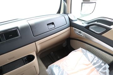 �й����� HOWO TX 250���� 4X2 8.2��AMT�Զ�����ʽ�ػ���(����)ͼƬ