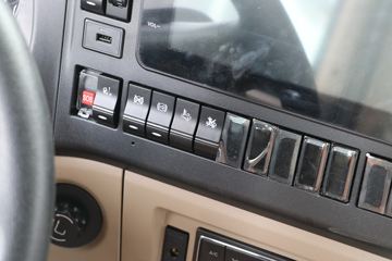 �й����� HOWO TX 250���� 4X2 8.2��AMT�Զ�����ʽ�ػ���(����)ͼƬ