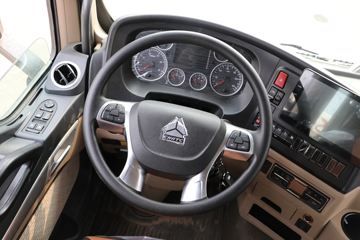 �й����� HOWO TX 250���� 4X2 8.2��AMT�Զ�����ʽ�ػ���(����)ͼƬ