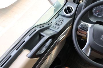 �й����� HOWO TX 250���� 4X2 8.2��AMT�Զ�����ʽ�ػ���(����)ͼƬ