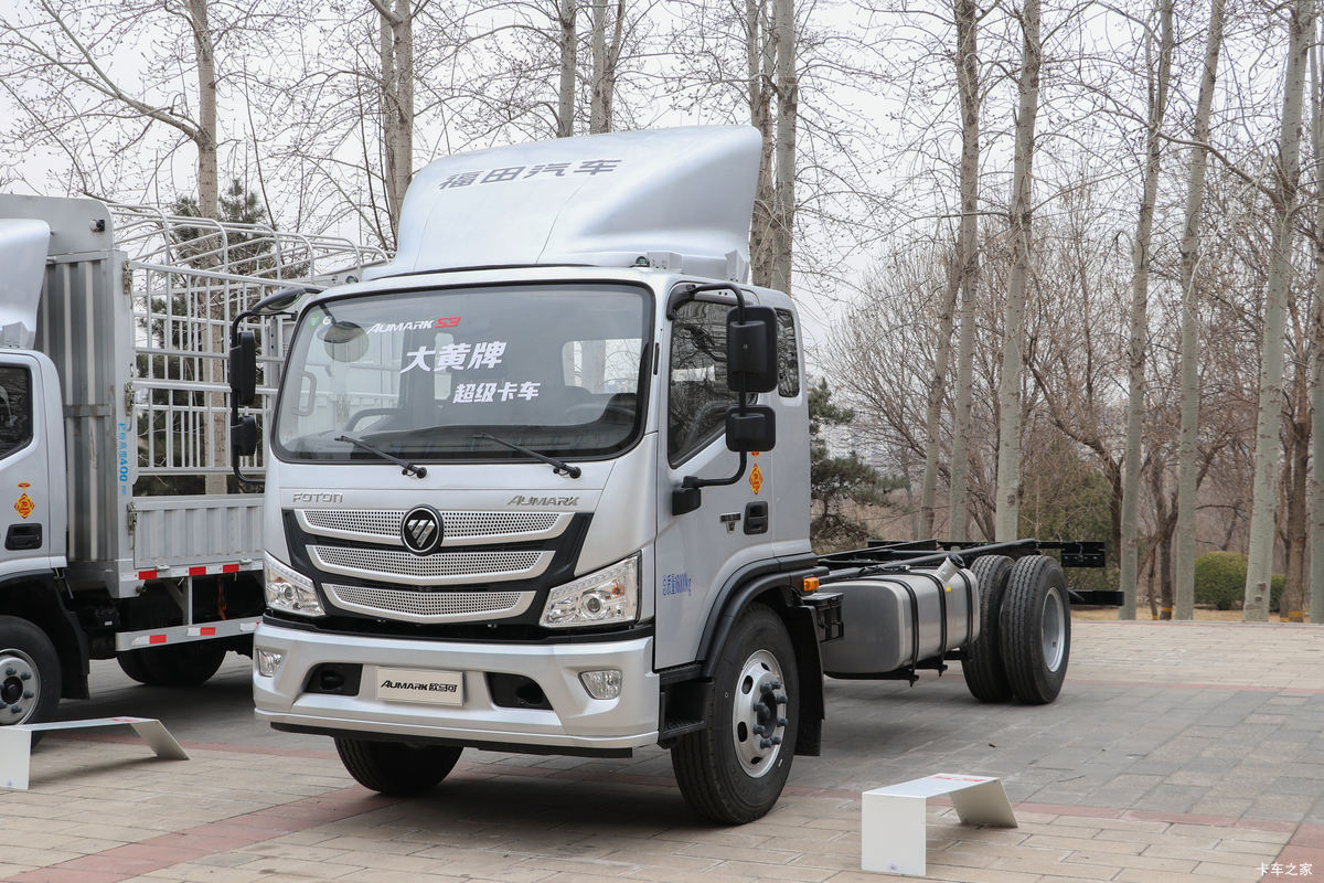 福田 欧马可S3系 绿通海鲜版 190马力 5.25米排半仓栅式载货车(国六)