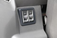 福田 欧马可S3系 绿通海鲜版 190马力 5.25米排半仓栅式载货车(国六)(BJ5148CCY-FM1)