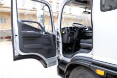 福田 欧马可S3系 绿通海鲜版 190马力 5.25米排半仓栅式载货车(国六)(BJ5148CCY-FM1)