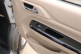 跨越星V7&nbsp;VAN/轻客驾驶室图片