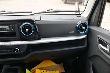 ���� ŷ����X 122���� 3.7�׵�����ʽ�Ῠ(����)(BJ5044XXY-FM)ͼƬ