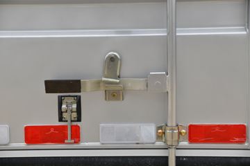 ���� ŷ����X 122���� 3.7�׵�����ʽ�Ῠ(����)(BJ5044XXY-FM)ͼƬ