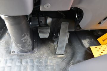 ������� ���ö��� 152���� 4.14��AMT�Զ���������ʽ�Ῠ(����)ͼƬ