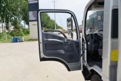 福田奥铃 玉兔二号 152马力 4.14米AMT自动挡单排厢式轻卡(国六)(BJ5048XXY8JDA-AB2)