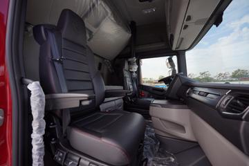 ˹������ Sϵ�� 650���� 6X2 AMT�Զ���ǣ����(�ͺ�S 650 6x2)ͼƬ