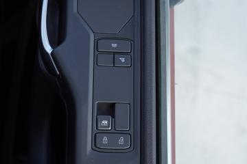 ˹������ Sϵ�� 650���� 6X2 AMT�Զ���ǣ����(�ͺ�S 650 6x2)ͼƬ