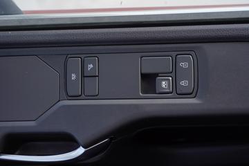 ˹������ Sϵ�� 650���� 6X2 AMT�Զ���ǣ����(�ͺ�S 650 6x2)ͼƬ