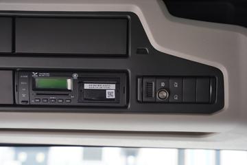 ˹������ Sϵ�� 650���� 6X2 AMT�Զ���ǣ����(�ͺ�S 650 6x2)ͼƬ