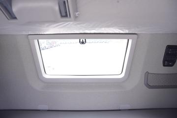 ˹������ Sϵ�� 650���� 6X2 AMT�Զ���ǣ����(�ͺ�S 650 6x2)ͼƬ