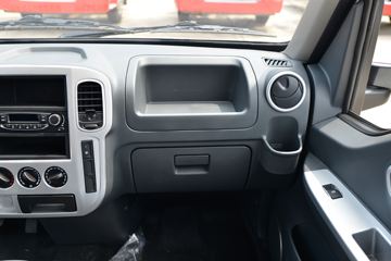 ����;�� T5 1.6L 122���� ���� 3.8�׵�����ʽС��(����)ͼƬ