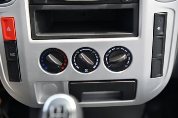 ����;�� T5 1.6L 122���� ���� 3.8�׵�����ʽС��(����)ͼƬ