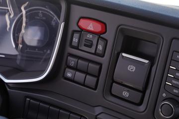 ˹������ Sϵ�� 650���� 6X2 AMT�Զ���ǣ����(�ͺ�S 650 6x2)ͼƬ