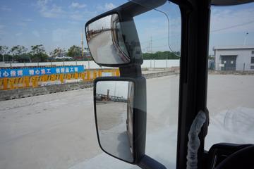˹������ Sϵ�� 650���� 6X2 AMT�Զ���ǣ����(�ͺ�S 650 6x2)ͼƬ