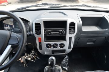 ����;�� T5 1.6L 122���� ���� 3.8�׵�����ʽС��(����)ͼƬ