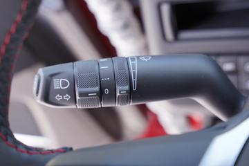 ˹������ Sϵ�� 650���� 6X2 AMT�Զ���ǣ����(�ͺ�S 650 6x2)ͼƬ