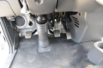 ����;�� T5 1.6L 122���� ���� 3.8�׵�����ʽС��(����)ͼƬ