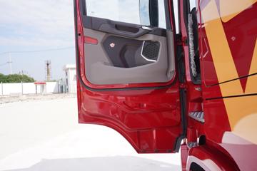 斯堪尼亚 S系列 650马力 6X2 AMT自动档牵引车(型号S 650 6x2)驾驶室图片