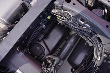 ˹������ Sϵ�� 650���� 6X2 AMT�Զ���ǣ����(�ͺ�S 650 6x2)ͼƬ