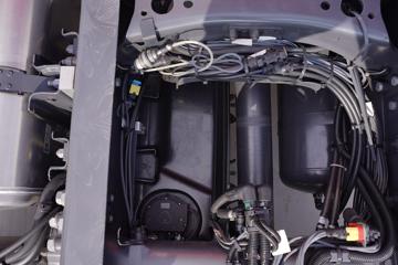 ˹������ Sϵ�� 650���� 6X2 AMT�Զ���ǣ����(�ͺ�S 650 6x2)ͼƬ