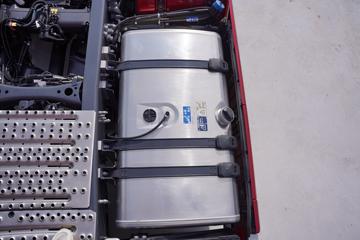 ˹������ Sϵ�� 650���� 6X2 AMT�Զ���ǣ����(�ͺ�S 650 6x2)ͼƬ