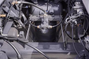 ˹������ Sϵ�� 650���� 6X2 AMT�Զ���ǣ����(�ͺ�S 650 6x2)ͼƬ