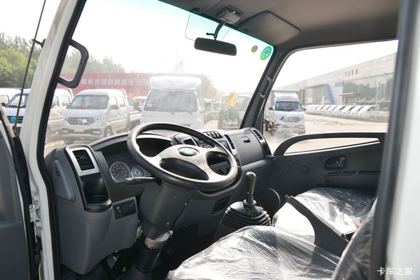 购小霸王W15载货车 享高达0.2万优惠