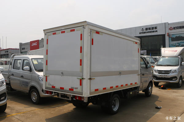 跨越王X1载货车限时促销中 优惠0.2万