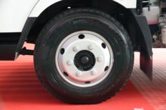 欧铃汽车 吉运 150马力 4.15米单排栏板轻卡(国六)(ZB1043JDD6L)