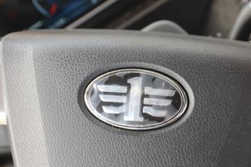 �ൺ��� JK6�п� 260���� 4X2 6.8����ʽ�ػ���(����)ͼƬ